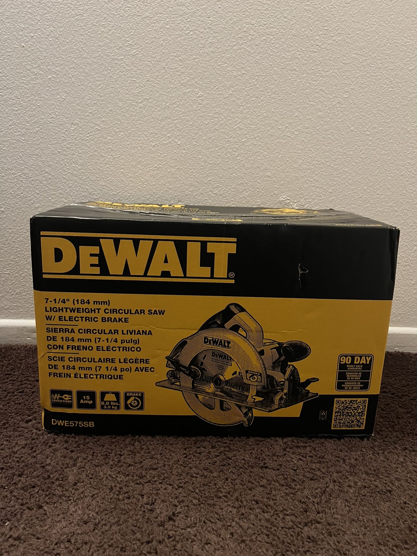 DEWALT Corded Lightweight Circular Saw