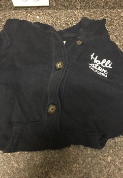 Hollister girl jacket size large fits like medium