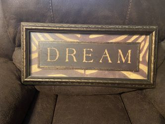 DREAM HOME WALL DECOR 