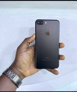 𝙸𝚙𝚑𝚘𝚗𝚎 7 plus 𝚞𝚗𝚕𝚘𝚌𝚔𝚎𝚍 𝚠𝚒𝚝𝚑 𝚠𝚊𝚛𝚛𝚊𝚗𝚝𝚢