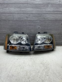 2007-2014 Chevy Tahoe Headlights