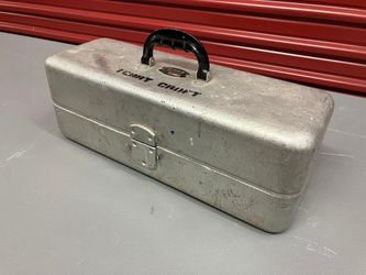 UMCO 400 aluminum tackle tool artist box pre 1963 w/ working latches & trays