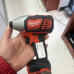 Milwaukee Impact Drill 