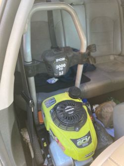3000 PSI 2.3 GPM Honda Gas Pressure Washer