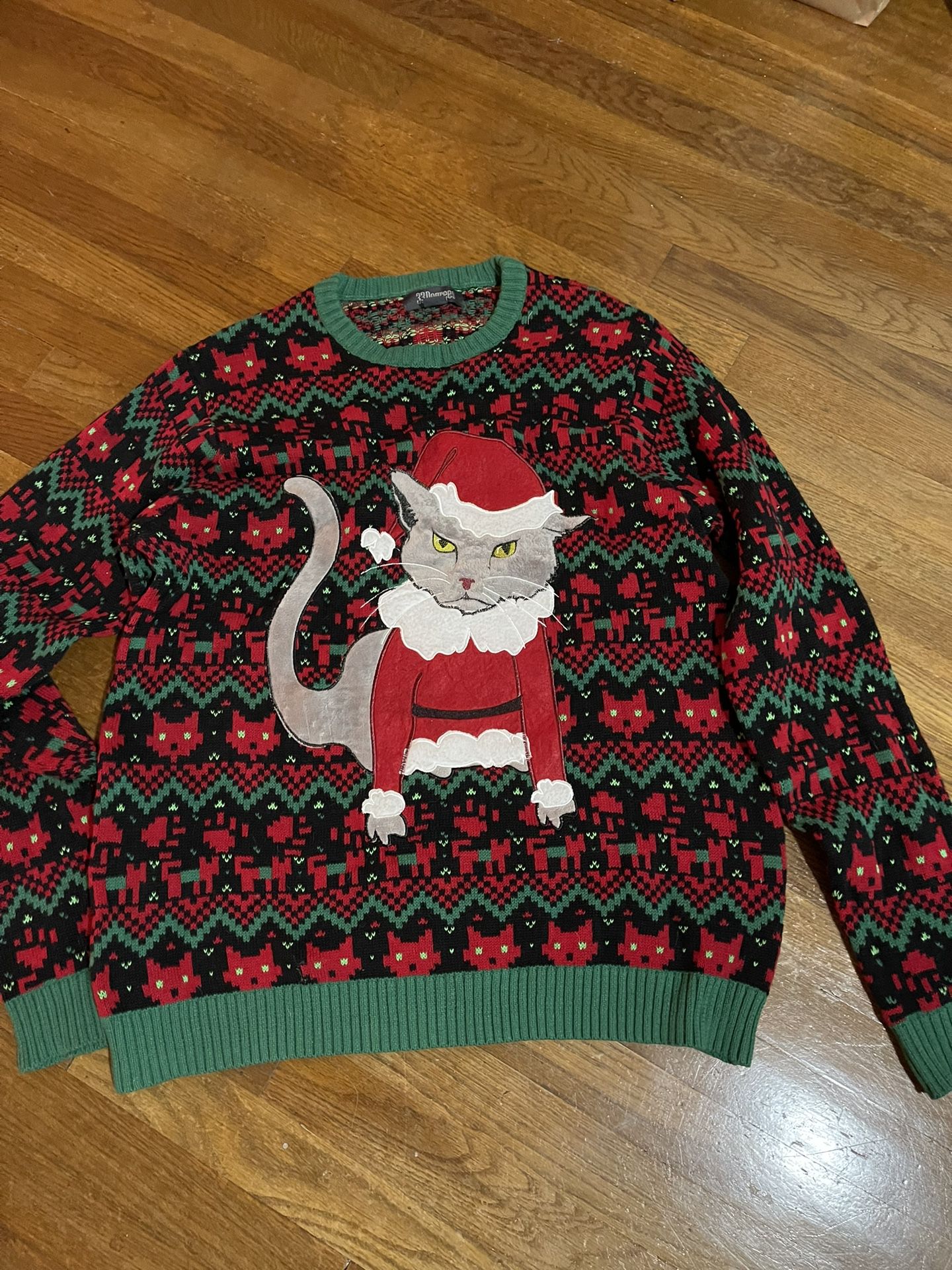 Funny Men’s Angry Cat Ugly Christmas Sweater - L