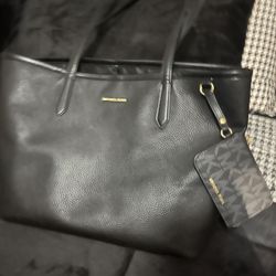 MK Purse 