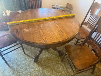 Hard wood round dining table