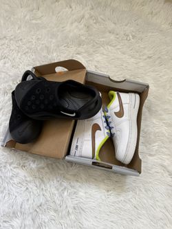 Nike Sneakers & Sandals