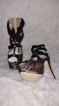 Used once! Peep toe (Size 6.5)