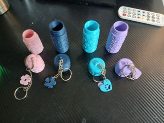 Screw top keychain containers for Cigarettes, lipbalm, chapstick, lipstick, and more. 5$