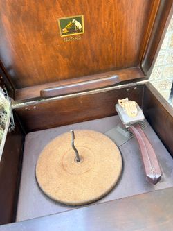 Victrola Vintage Wind-Up Record Player