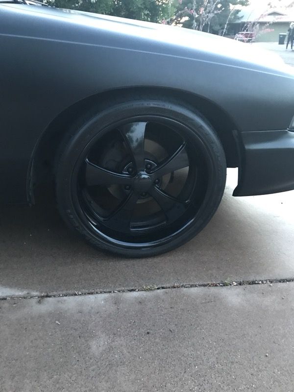 Eagle Alloy 225 powdercoated wheels 5X5 bolt pattern 20X8.5 and 20X10 staggered fitment