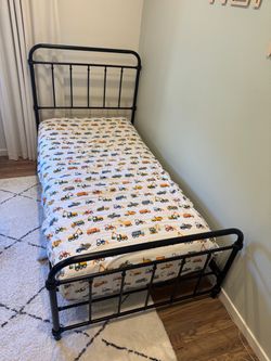 Free Kids Bed and Frame