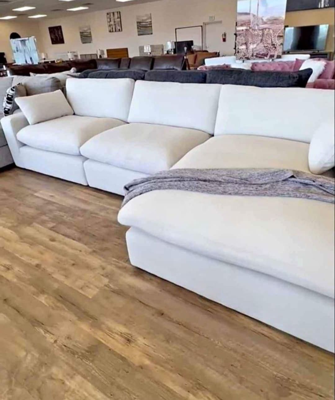 Elyza Linen 3pc Sectional Sofa w/ RAF Corner Chaise