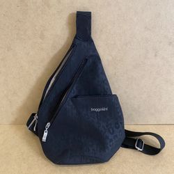 Baggallini Sling Black Bag