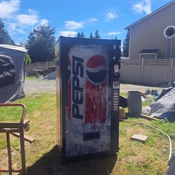 Pepsi Vending Machine With Key