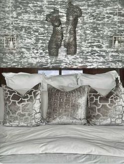 Metal Wall Art Sculpture home decor Grey/Silver set of 2 Torso Holly Lentz