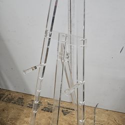 Modern Clear Acrylic Tripod Easel