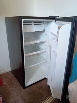Mini fridge