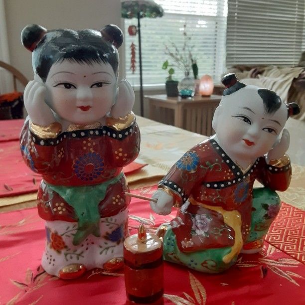 Happy Chinese Kids A Pair Set