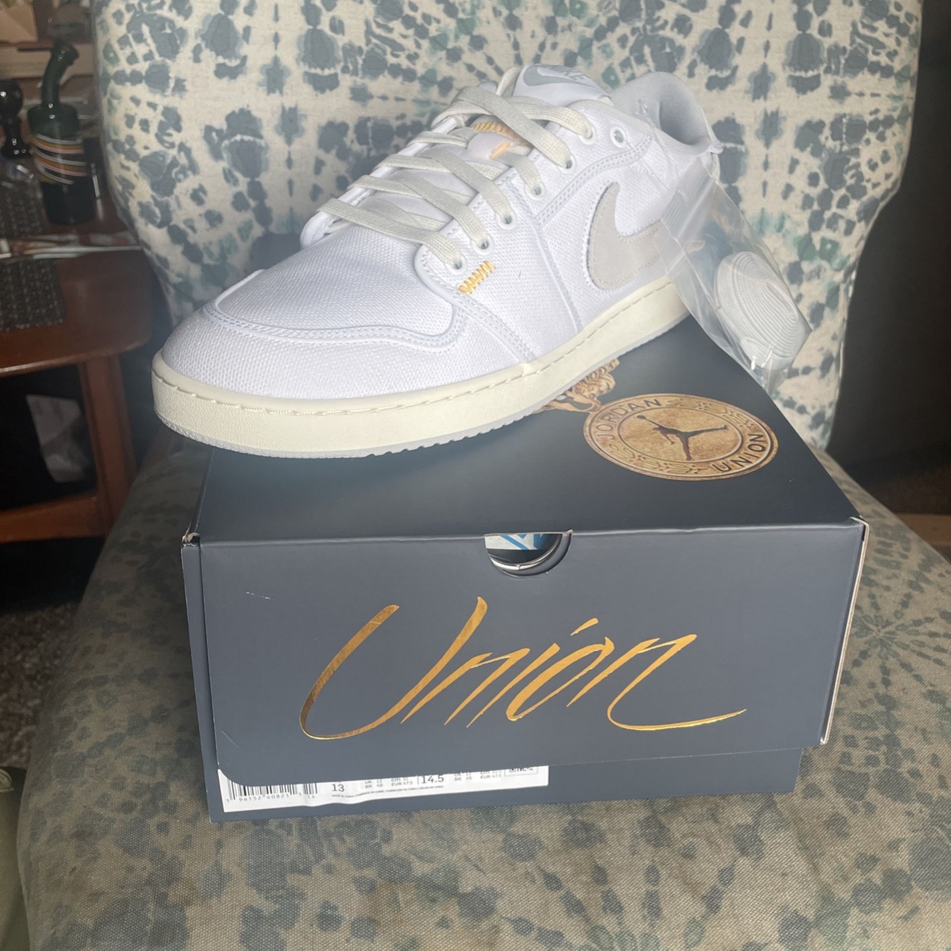 Jordan 1 low UNION collab