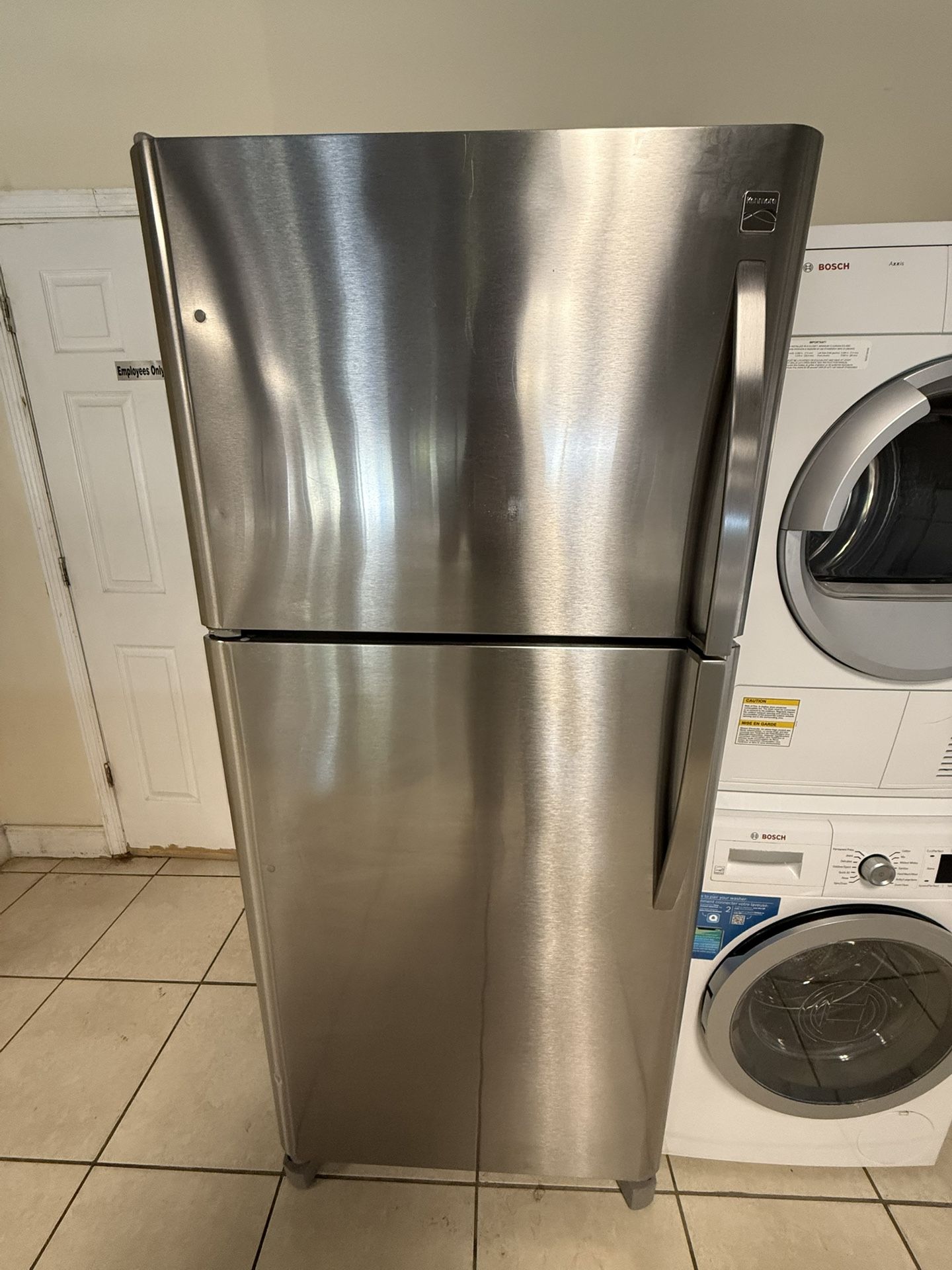 USED STAINLESS TOP/BOTTOM REFRIGERATOR WITH ICEMAKER