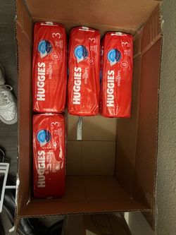 Huggies little snugglers diaper size 3