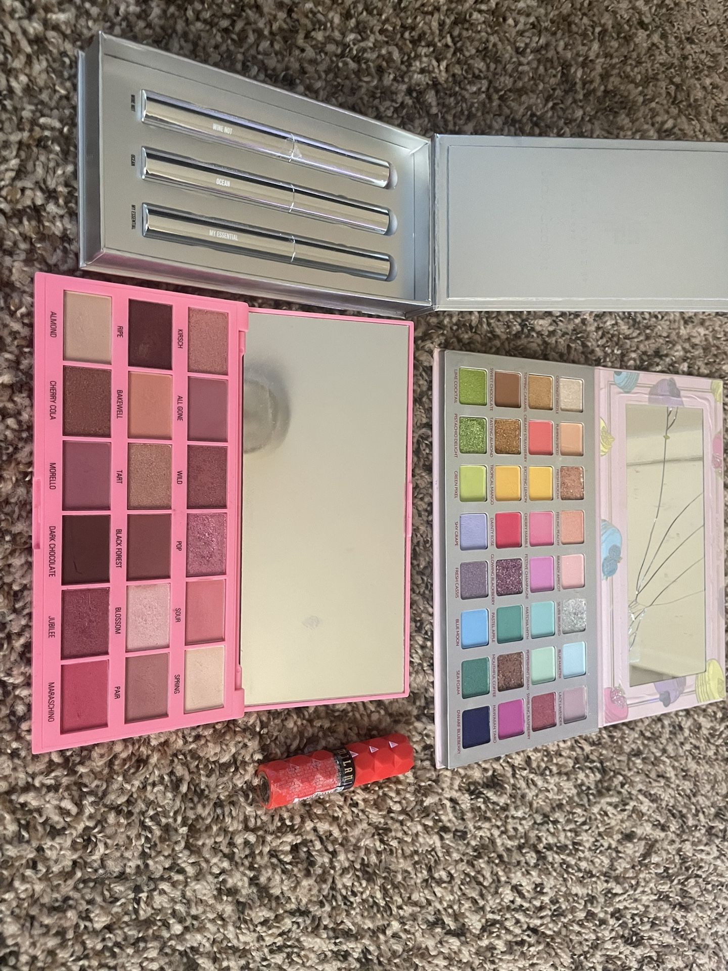 unused/partially used eyeshadow palettes