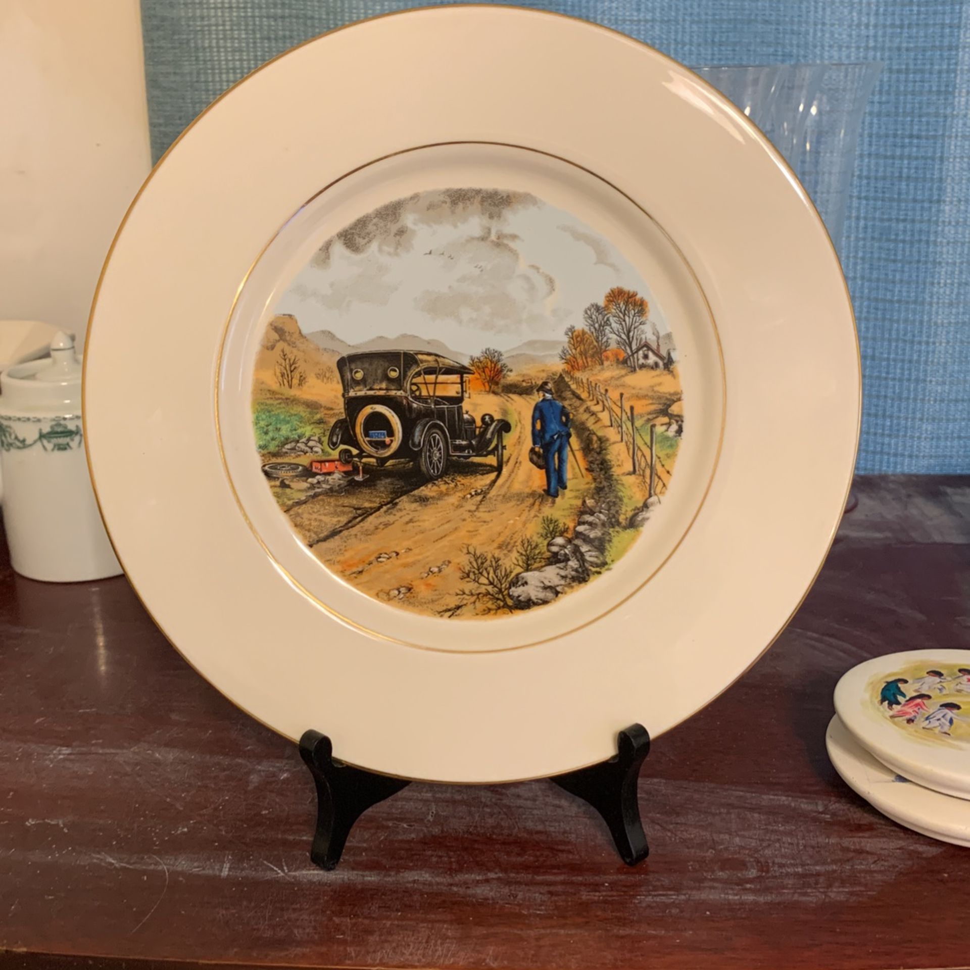 AAA North Dakota Automobile Club “Country Doctor” Collector Plate.      Mint