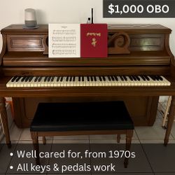  Kimball Artist Console Piano – Excellent Condition!