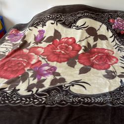 King Size Flower 🌺 Heavy Duty Soft Blankets 