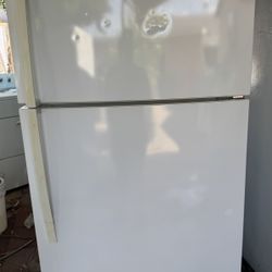 Whirlpool Refrigerator 