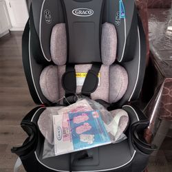 Brand New Graco 3 In 1 SlimFit