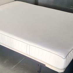 Queen Size Mattress With Platform Bed Frame 