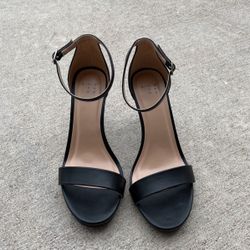 Brand New Black Heels Size 8.5W