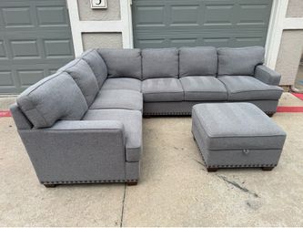Thomasville Emilee Gray Sectional Couch & Storage Ottoman