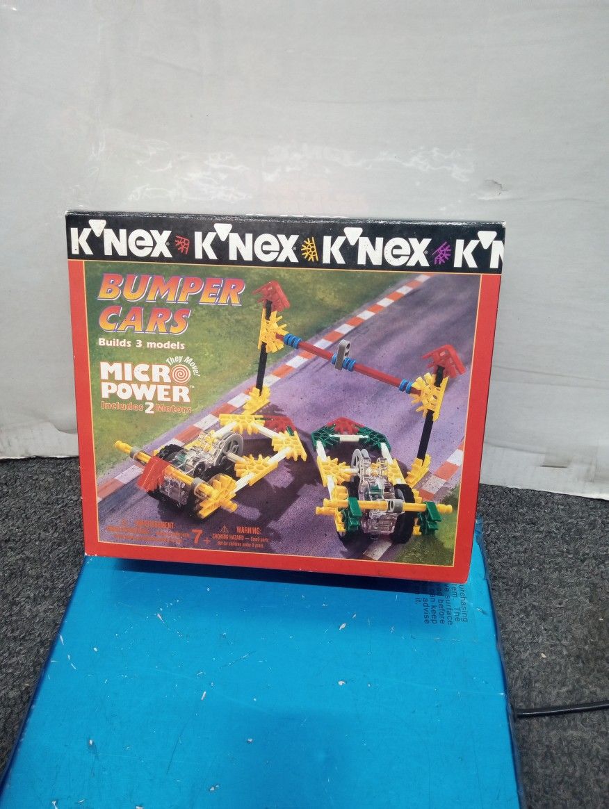 1996 K'nex bumper cars micro power includes two motors