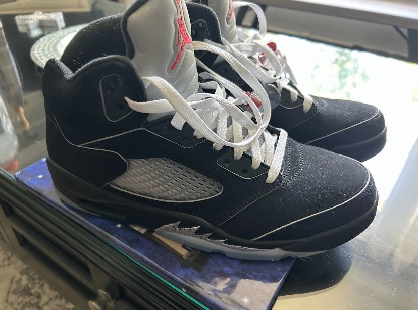 Jordan 5 Metallic