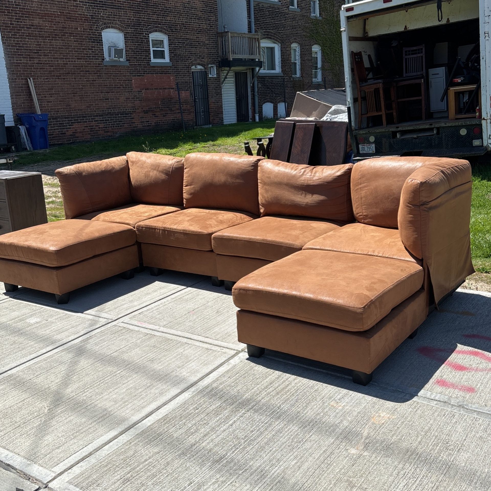 Sectional Couch 