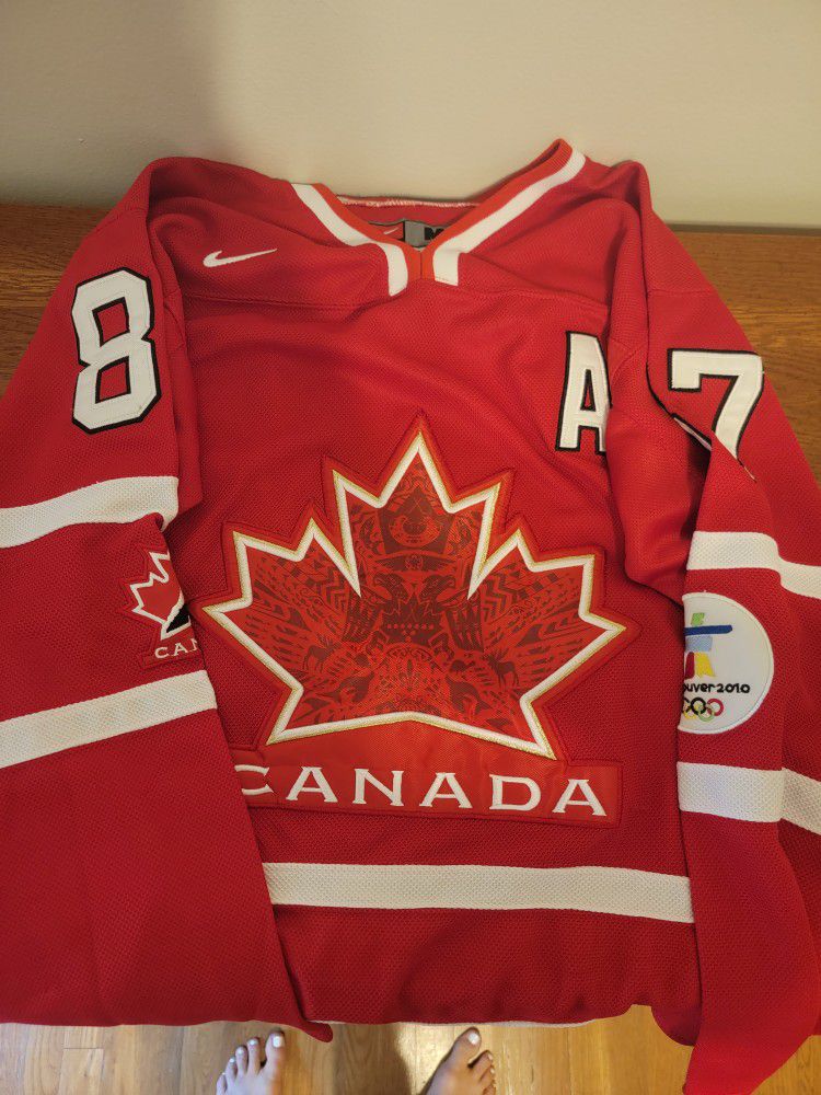 Sidney Crosby - Signed White Team Canada 2010 Olympic Jersey - NHL
