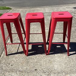 Set Of 3 Red Barstools 
