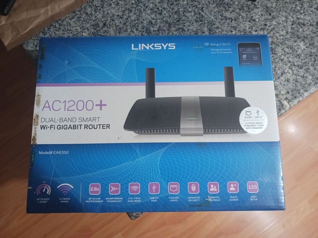 Linksys wifi router model EA6350