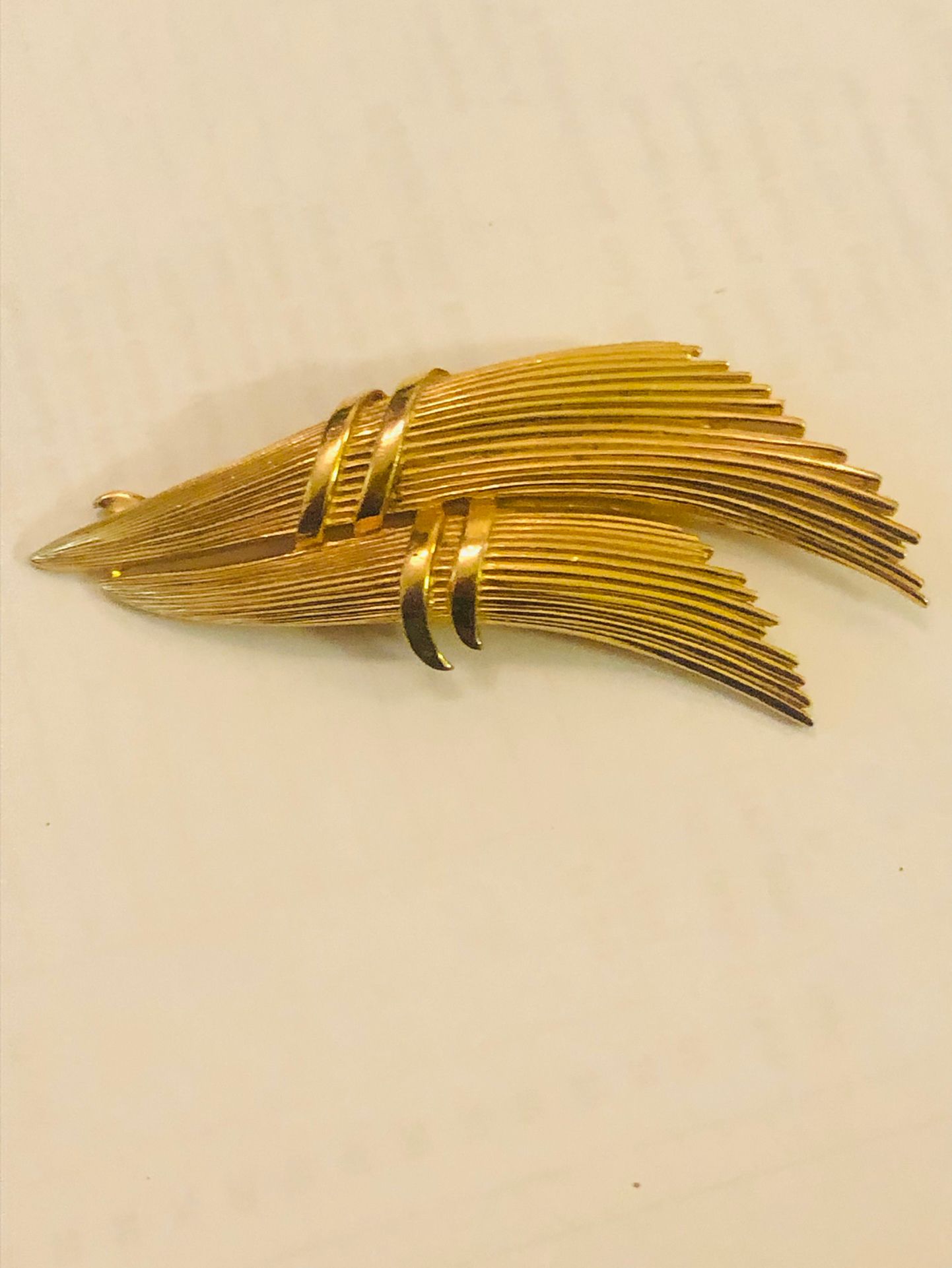 Vintage Tarfari Gold Tone Tussie Mussie Shaped Brooch Pin 