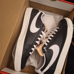 Nike Blazer Size 11 