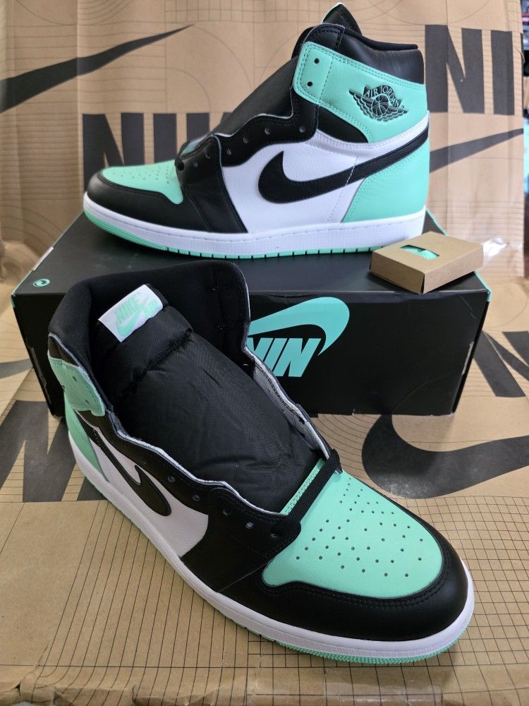 Nike Air Jordan 1 Retro High Green Glow Black Men's Size 15
