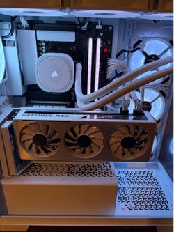 White Gaming PC