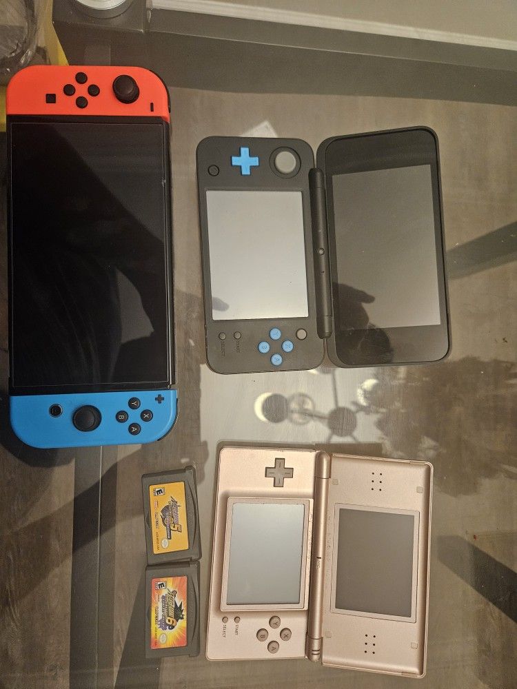 Nintendo Handhelds