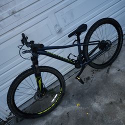 Specialized Bike Pitch Expert "S"