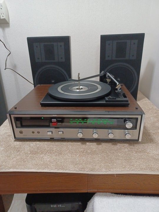 Vintage Stereo 
