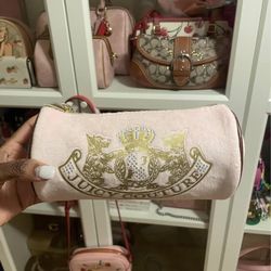 Juicy couture pouch